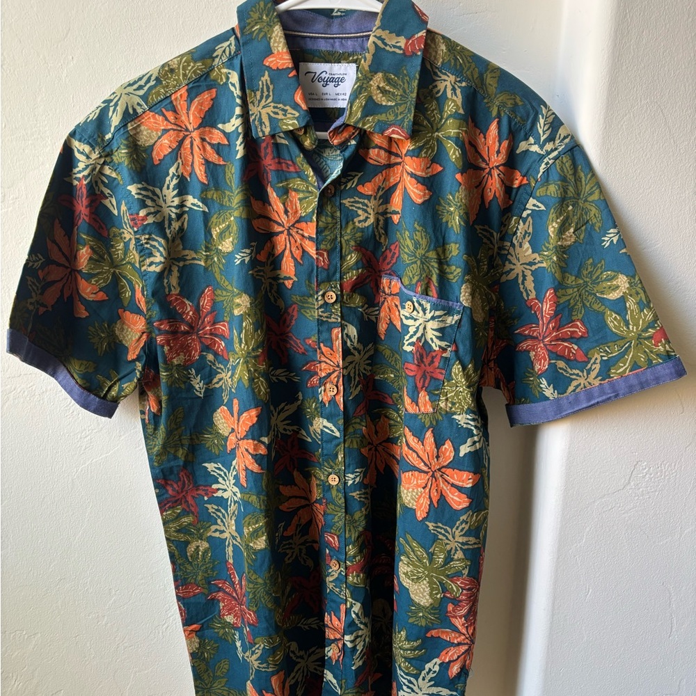 Men's Tropical Floral Button Down Shirt -